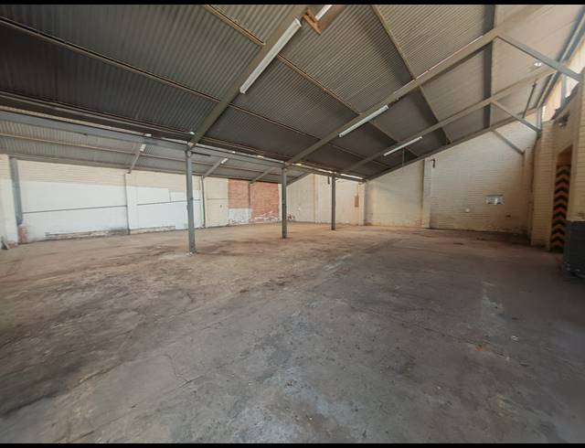 820M² WAREHOUSE FOR SALE IN BOOYSENS RESERVE